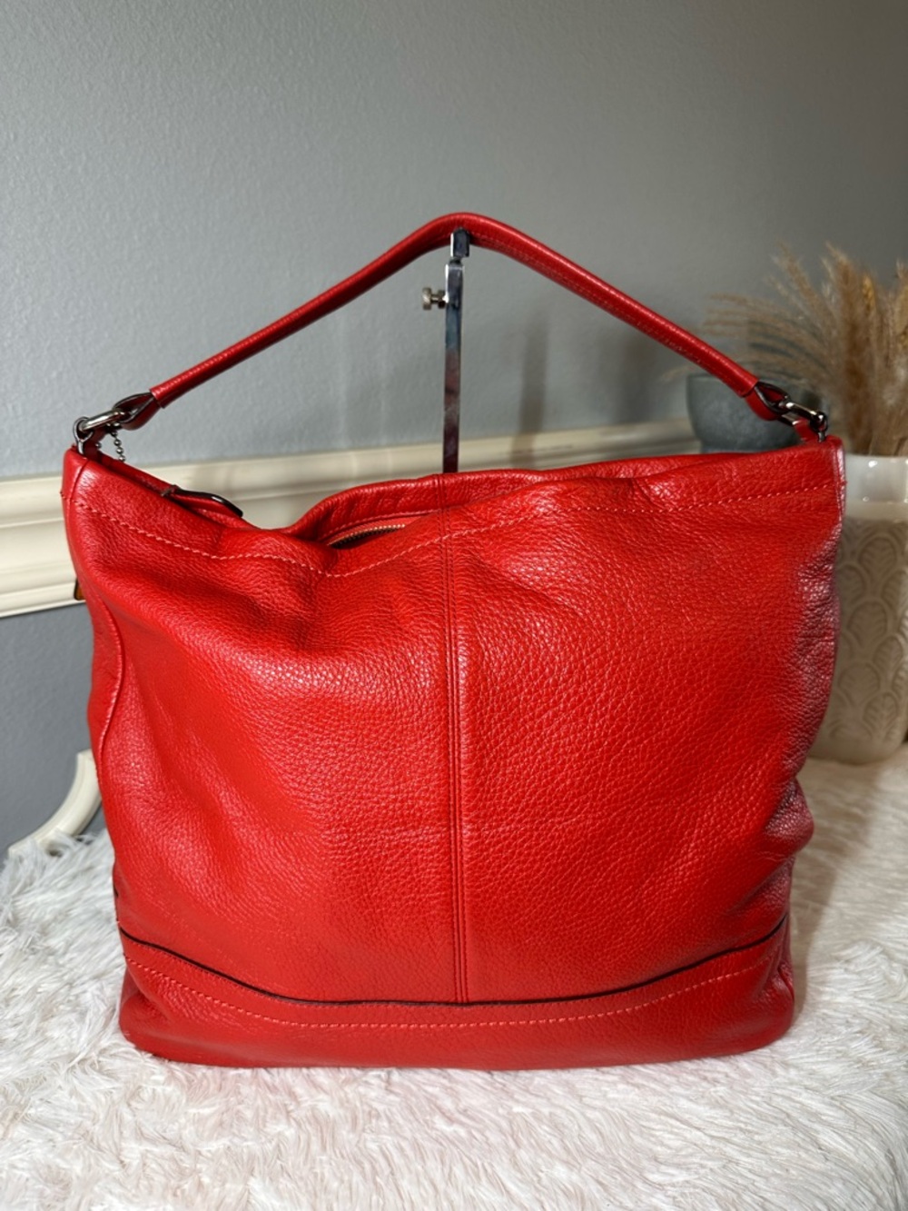 Coach Red Leather Shoulder Hobo with crossbody option F23293 - Picture 2 of 13